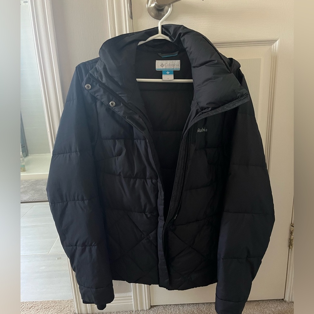 COLUMBIA WOMENS LIGHT WINTER JACKET